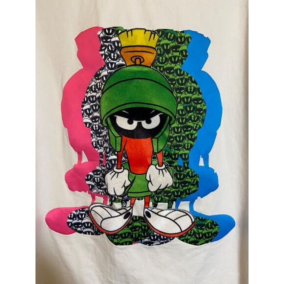 Looney Tunes Marvin the Martian T-Shirt Men’s M 3D Suede Patch Graphic White Tee - Picture 2 of 7
